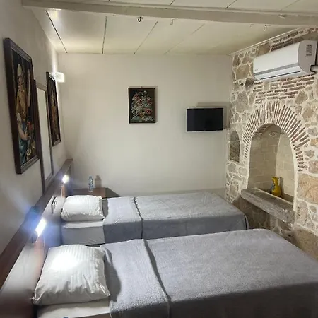 Sekercigiller Grup Konuk Evi Konukevi Ayvalı