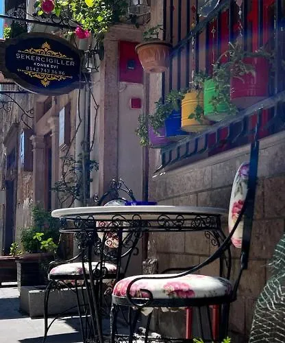 Sekercigiller Grup Konuk Evi * Ayvalı