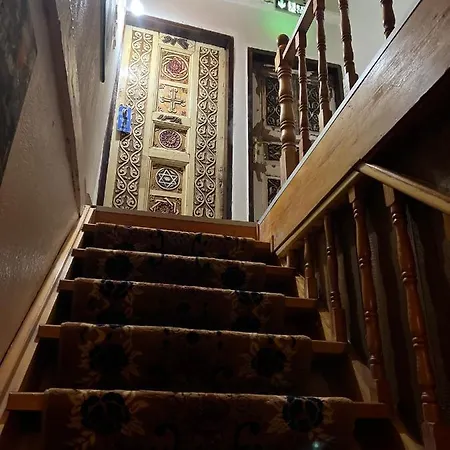 Sekercigiller Grup Konuk Evi * Айвалик